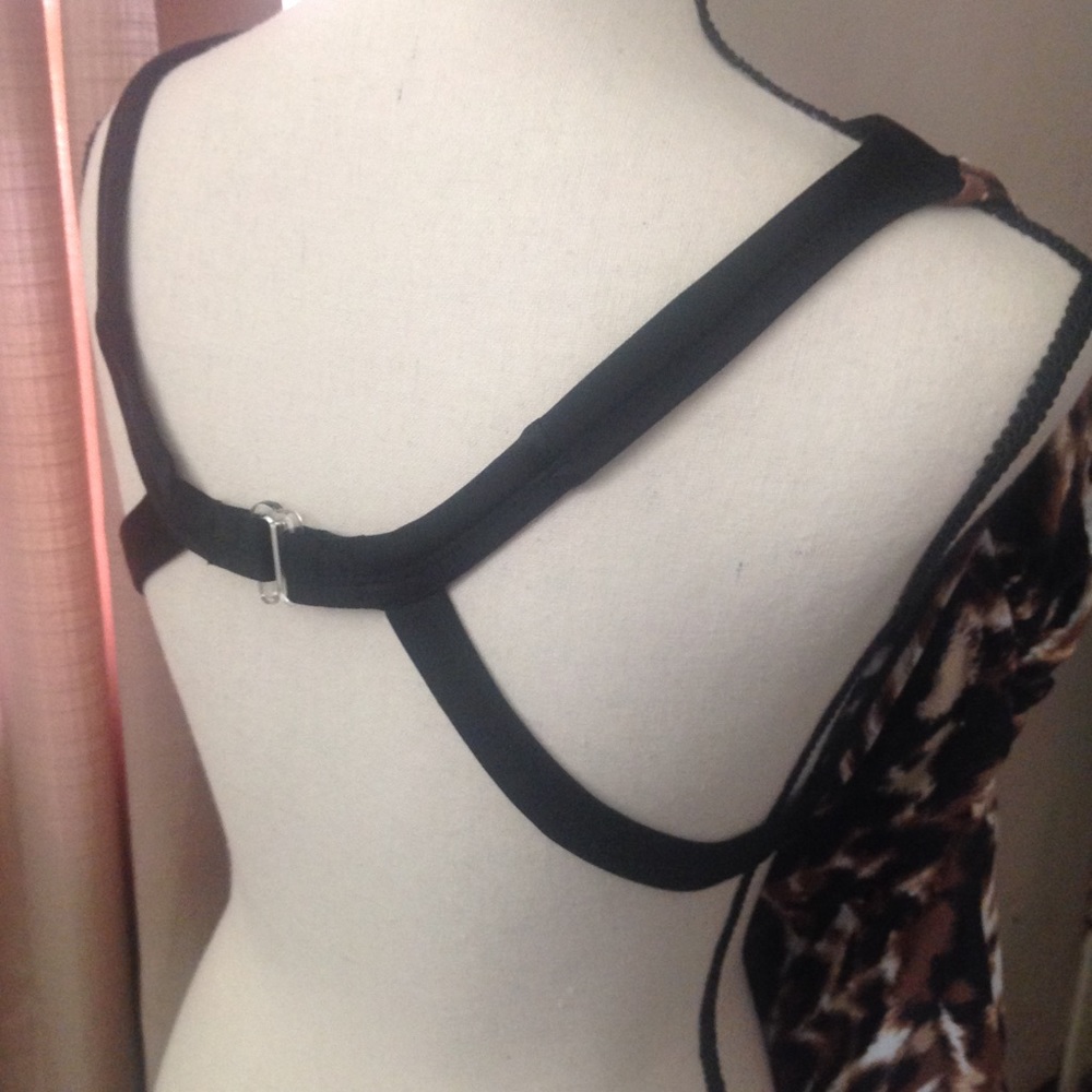 Bathing suit - Picture 2 of 2
